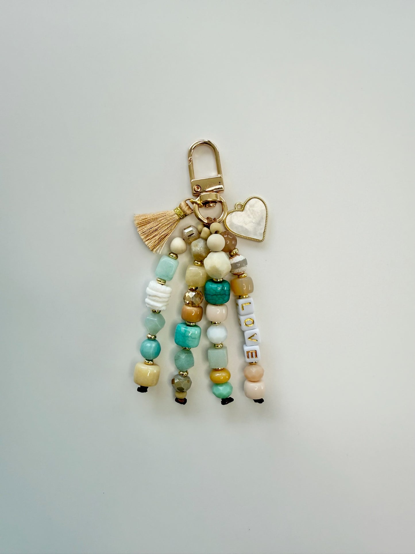 Sands & Sea Keychain – Serenity in Motion